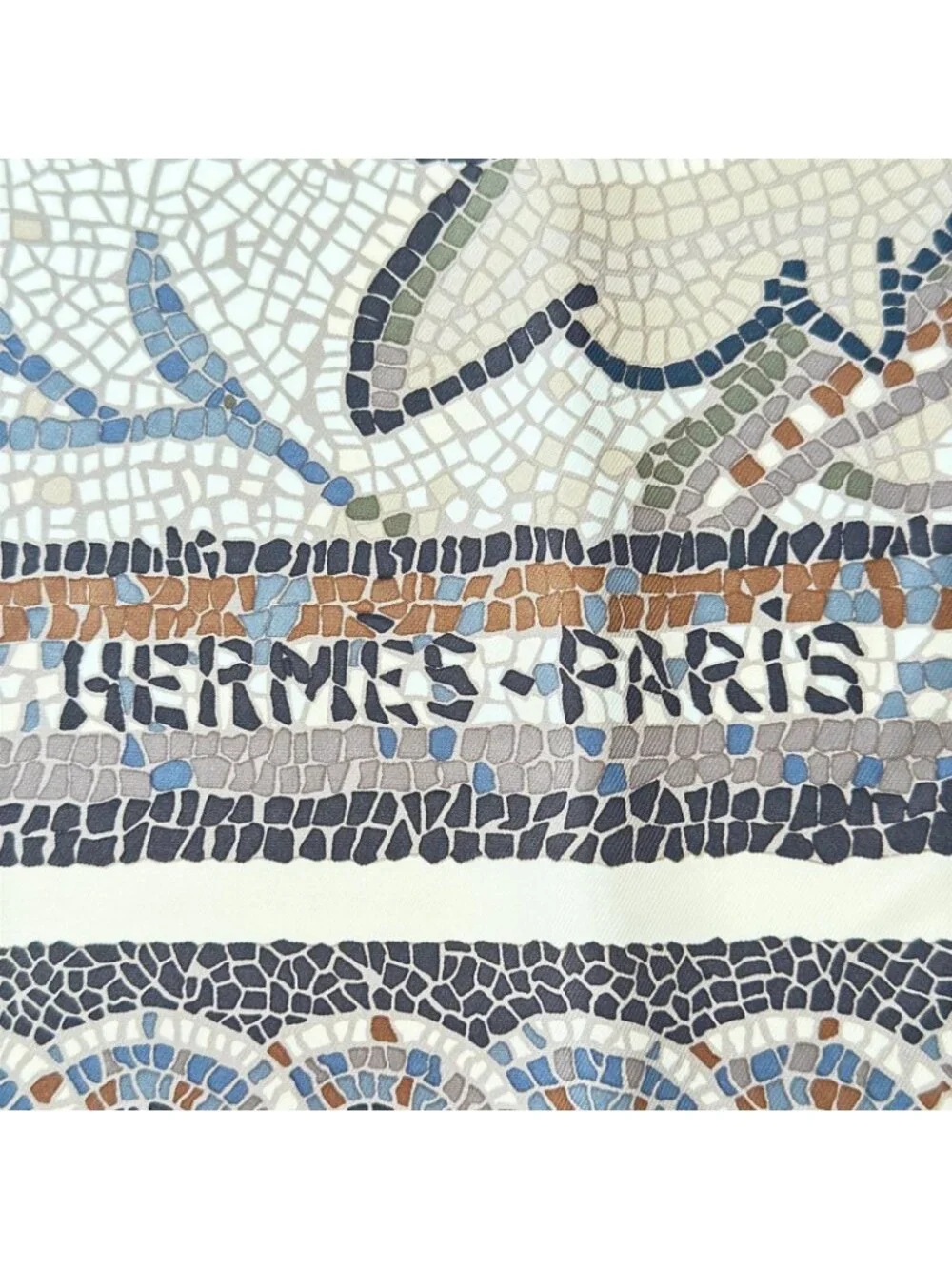 Hermes Scarf Under the Hirayama Cedar Silk 100% Brown